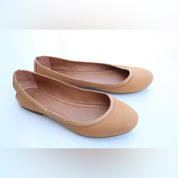 Frye flats - Picture 7 of 9